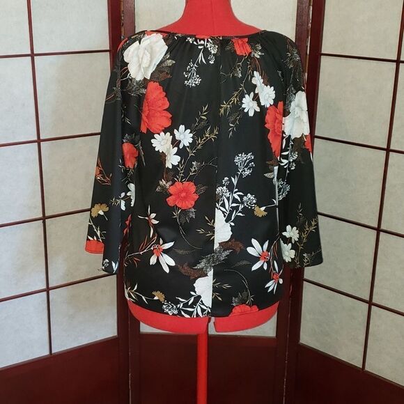 Teddi of California Black Floral Blouse - Picture 4 of 5